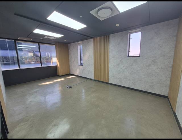 270M² OFFICE TO LET IN WOODMEAD